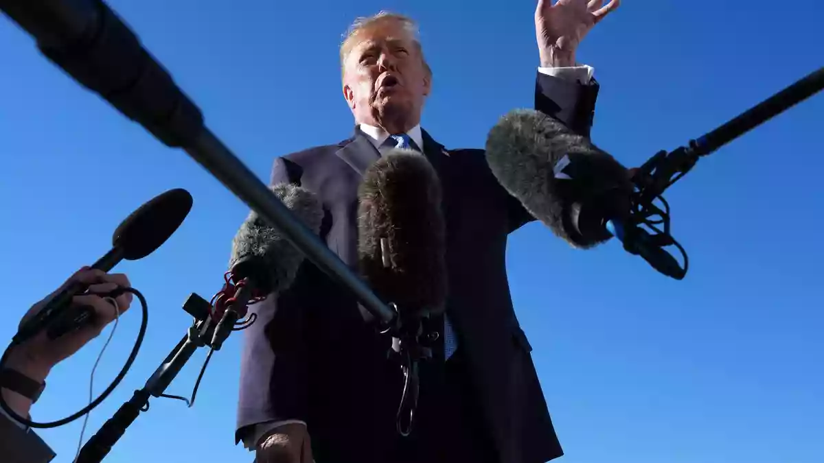 Trump setzt Belohnung fürs Melden von Wahlbetrug aus. - Bild: Jacquelyn Martin/AP/dpa