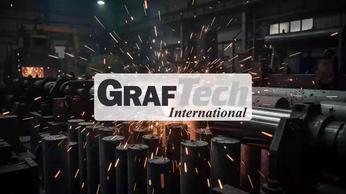 Abstrakte Darstellung industrieller Fertigungsprozesse mit funkelnden Lichtern in einer dunklen Produktionshalle. Illustration mit AI erstellt.