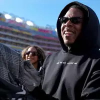 Große Bühne für Rapper Jay-Z bei der Halbzeit-Show des Super Bowl 2027. (Archivbild) - Foto: Brynn Anderson/AP/dpa