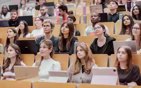 Neue Studiengänge - Foto: #viewitlikejenni über pressetext.de