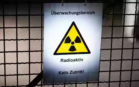 Wo soll der deutsche Atommüll auf Dauer lagern? Die Suche nach der Antwort auf diese Frage ist wieder ein kleines Stück nähergekommen (Archivbild). - Foto: Moritz Frankenberg/dpa