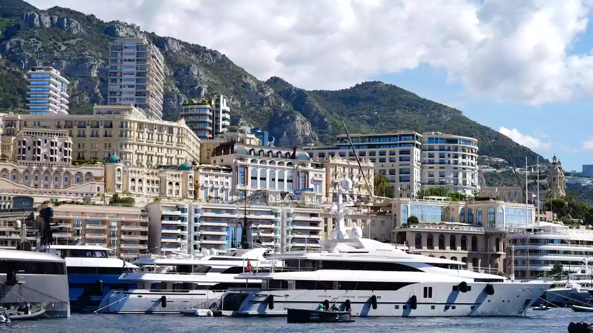 Das Fürstenhaus Monaco trauert nach dem noch ungeklärten Todesfall. (Symbolbild) - Bild: David Davies/PA Wire/dpa