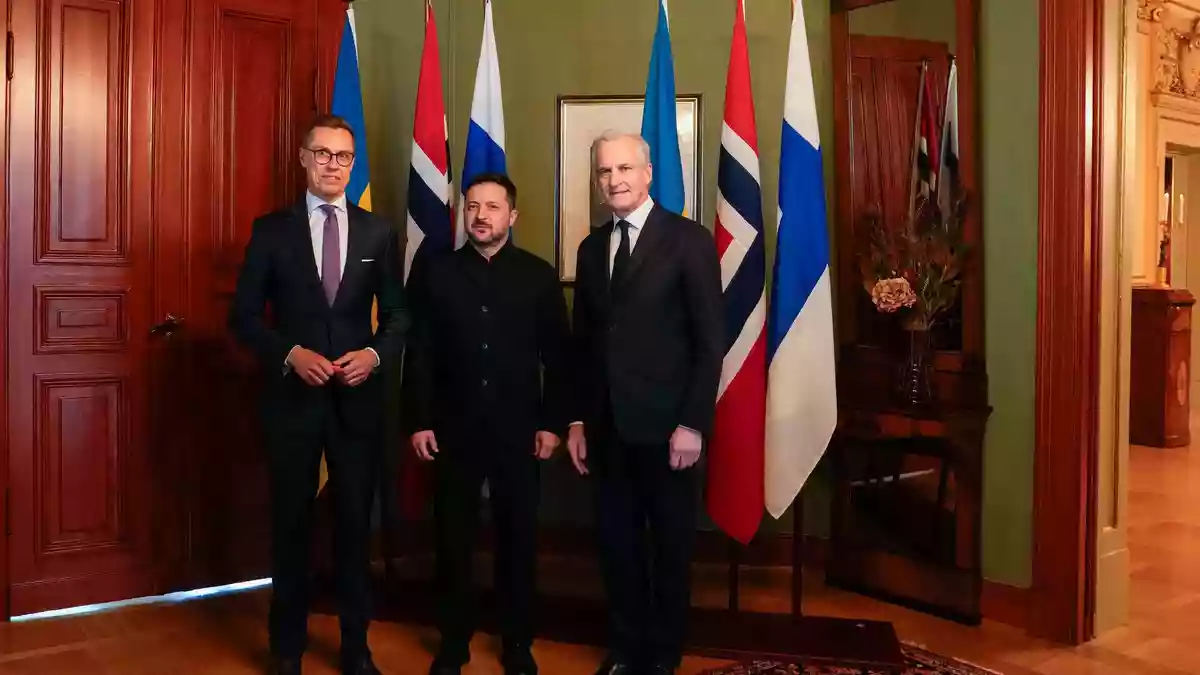 Finnland und Norwegen engagieren sich als Nachbarn Russland für eine Beendigung des Moskauer Angriffskrieges gegen die Ukraine. (Archivbild) - Bild: Heiko Junge/Pool NTB/AP/dpa