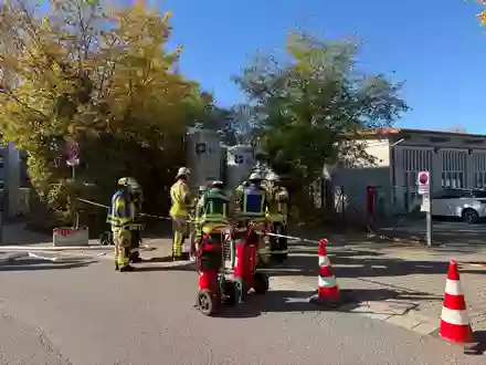 FW Weinheim: Flüssiggasaustritt am Krankenhaus beschäftigt Feuerwehr mehrere Stunden - Foto: presseportal.de