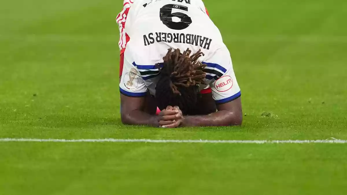 Agiert oft unglücklich: HSV-Stürmer Terem Moffi.  - Bild: Marcus Brandt/dpa
