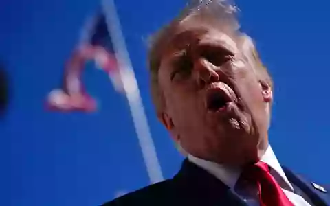 Trump will schon seit Wochen, dass alle «Superintelligenz» statt KI sagen. (Archivbild) - Foto: Julia Demaree Nikhinson/AP/dpa