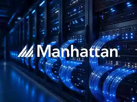 Abstrakte Darstellung einer modernen Cloud-Infrastruktur mit leuchtenden Glasfaserkabeln in einem Rechenzentrum. - Foto: über boerse-global.de