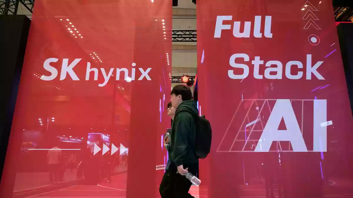 Der Speicherproduzent SK Hynix aus Südkorea profitiert massiv vom KI-Boom. (Archivbild) - Bild: Ahn Young-joon/AP/dpa