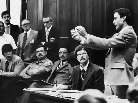 Für seine Taten wurde Bundy zum Tode verurteilt und 1989 hingerichtet. (Archivbild) - Foto: Uncredited/POOL/AP/dpa