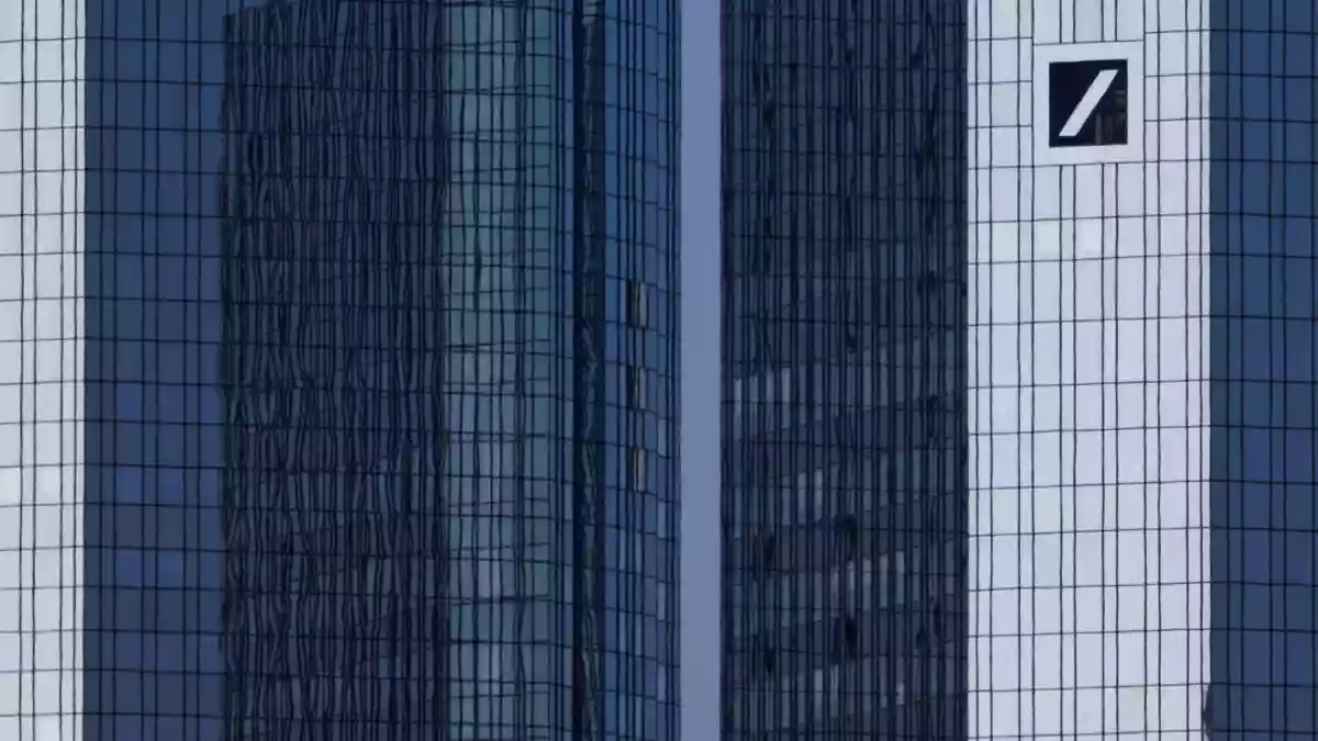 Deutsche Bank: Auch die Zwischenbilanz für das dritte Quartal fällt positiv aus. (Archivbild) - Bild: Lando Hass/dpa