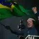 Amtsinhaber Lula (81) konnte sich in der Stichwahl gegen Bolsonaro durchsetzen.  - Bild: Natacha Pisarenko/AP/dpa