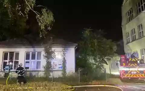 FW-DO: Feuer im leerstehenden Kindergarten in Dortmund-Brechten - Foto: presseportal.de