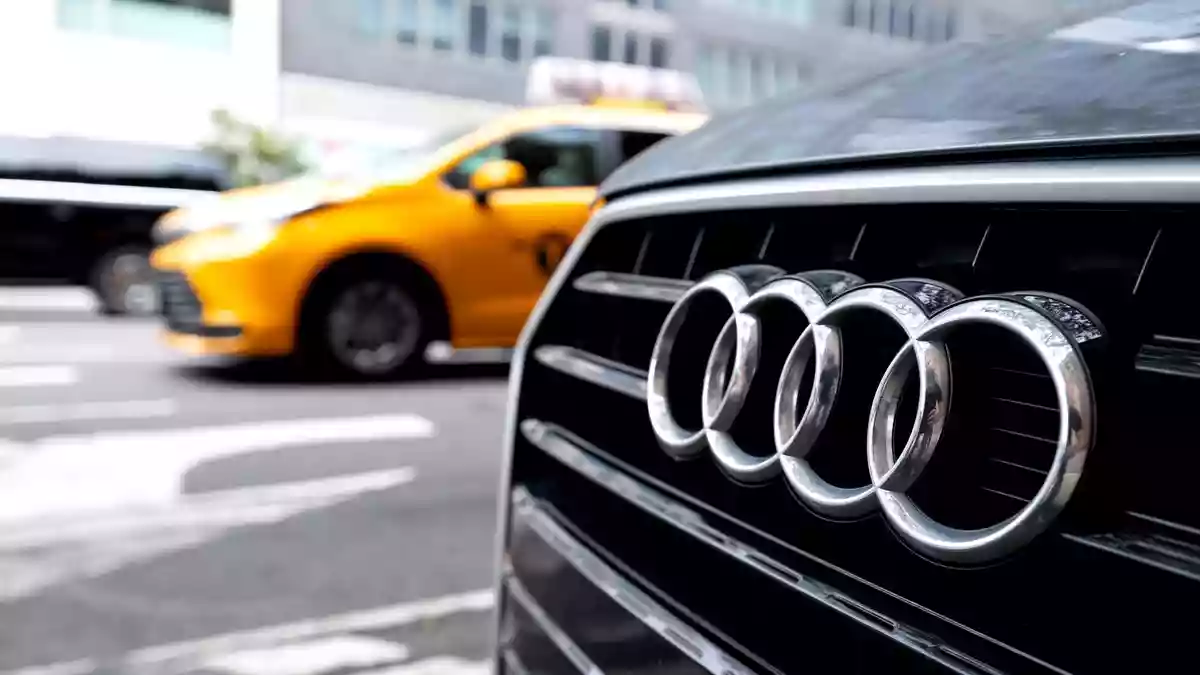 Schneider wirft Audi Wette auf «totes Pferd» vor. - Bild: Sven Hoppe/dpa