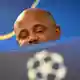 Auszeit vom Fußball-Alltag: Bayern-Trainer Vincent Kompany muss sich nach seinem Zusammenbruch erst mal erholen. (Archivbild) - Bild: Peter Kneffel/dpa