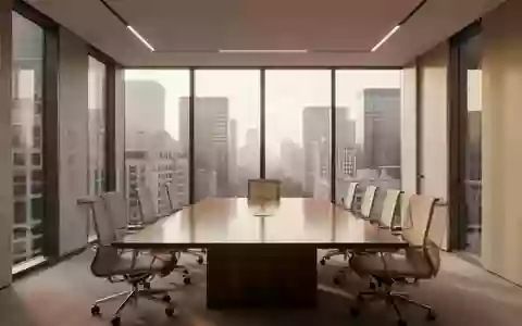 Ein moderner, leerer Konferenzraum mit einem großen Holztisch und bodentiefen Fenstern mit Blick auf ein Geschäftsviertel. - Foto: über boerse-global.de