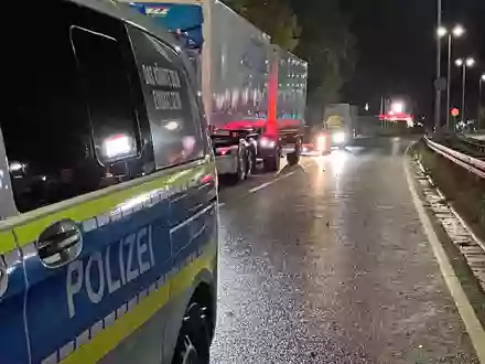 POL-OH: Polizei zeigt Präsenz: Umfangreiche Schwerpunktkontrollen in Bad Hersfeld - Foto: presseportal.de