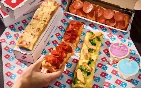 ISS NICH NORMAL: Domino's bringt die Detroit Style Pizza nach Deutschland - Foto: presseportal.de