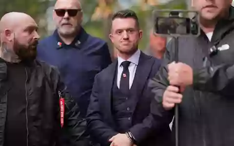 Tommy Robinson droht eine mehrjährige Haftstrafe.  - Foto: Yui Mok/PA Wire/dpa