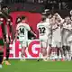 Nürnberg jubelt in Leverkusen über den Treffer zum 2:0.  - Bild: Federico Gambarini/dpa