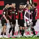 Leverkusen jubelt über den Treffer zum 3:2.  - Bild: Federico Gambarini/dpa