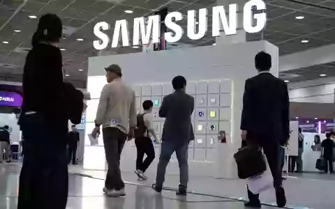 Samsung Electronics hat im dritten Quartal einen Rekordgewinn eingefahren. (Archivbild) - Foto: Ahn Young-joon/AP/dpa