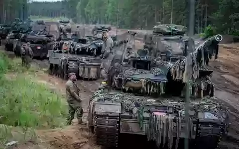 Die deutsche Panzerbrigade 45 übt in Litauen. - Foto: Kay Nietfeld/dpa