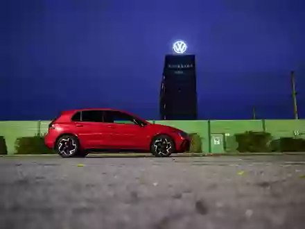 VW hat im dritten Quartal tiefrote Zahlen geschrieben. - Foto: Julian Stratenschulte/dpa