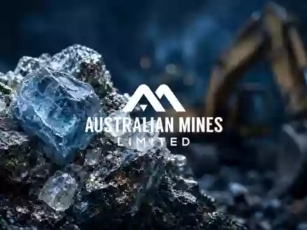Abstrakte Nahaufnahme einer metallisch glänzenden Mineraloberfläche als Symbol für die Bergbauindustrie - Foto: über boerse-global.de