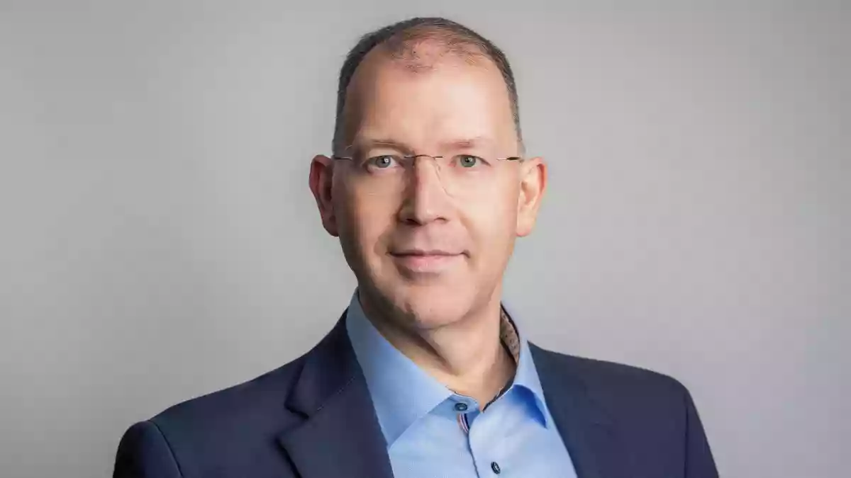 „Falsch reich“: Sascha Drache erklärt, warum eine Stiftung kein Notausgang vor dem Karlsruher Urteil ist - Bild: presseportal.de