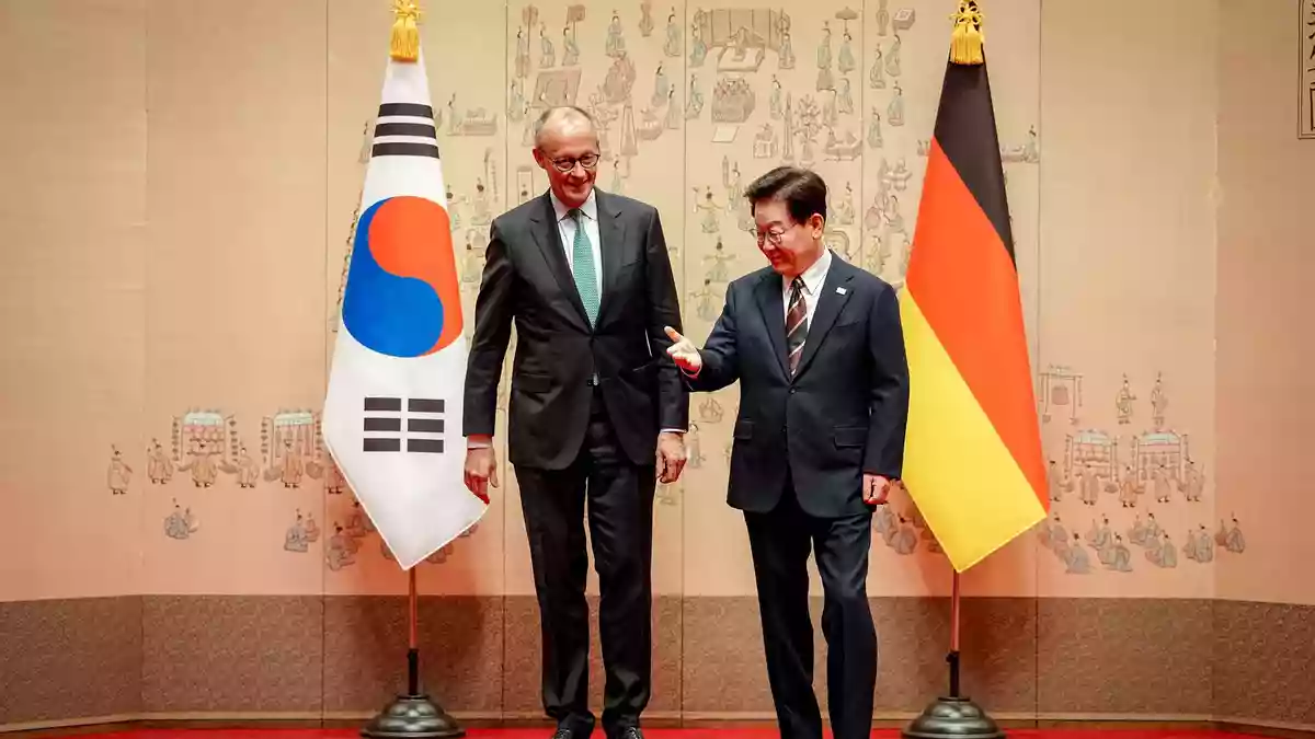Der erste Termin des Kanzlers in Seoul ist beim Präsidenten. - Bild: Kay Nietfeld/dpa