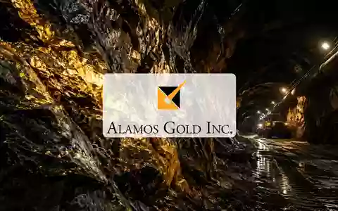 Abstrakte Darstellung eines Goldminen-Tunnels mit dramatischem Lichteinfall und goldener Textur. - Foto: über boerse-global.de