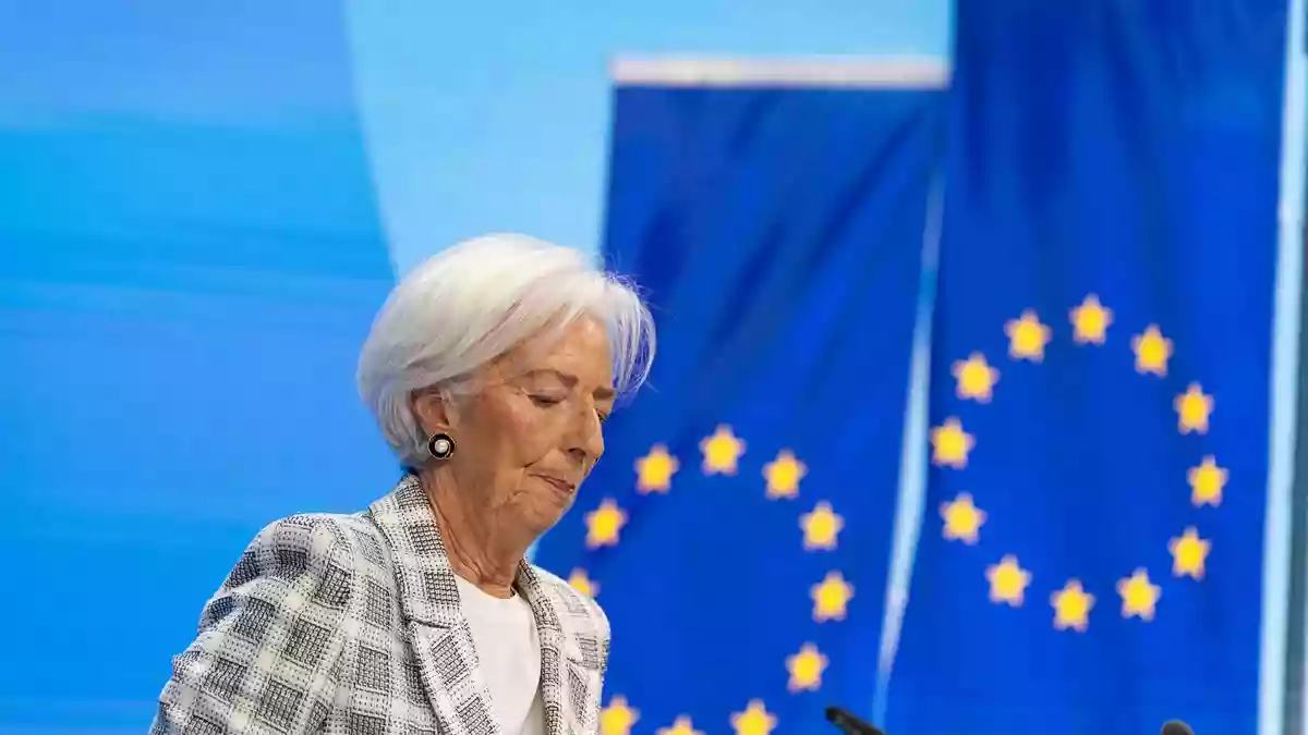 Seit Monaten gab es Spekulationen, dass EZB-Präsidentin Christine Lagarde vorzeitig abtreten würde. Nun gibt es Klarheit. - Bild: Andreas Arnold/dpa