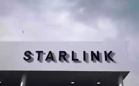 In mehreren EU-Staaten hat es in den vergangenen Wochen Anschläge auf technische Anlagen für das Satellitennetzwerk Starlink gegeben. (Archivbild) - Foto: Wolf von Dewitz/dpa