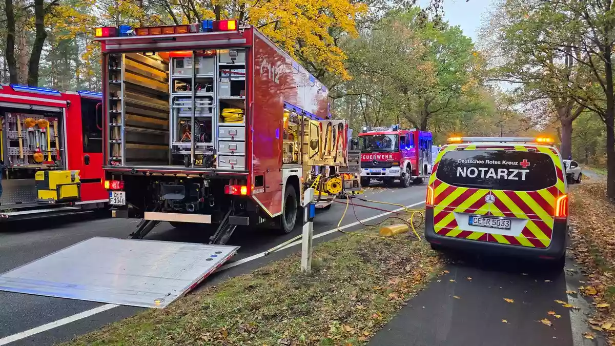 FW Celle: Verkehrsunfall mit eingeklemmter Person - Bild: presseportal.de