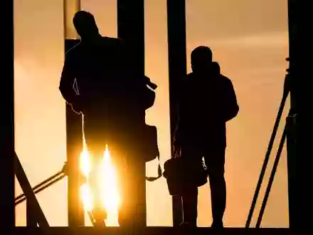 Lichtblick für die Konjunktur: Die deutsche Wirtschaft wuchs auch im dritten Quartal leicht (Archivbild) - Foto: Julian Stratenschulte/dpa/dpa-tmn