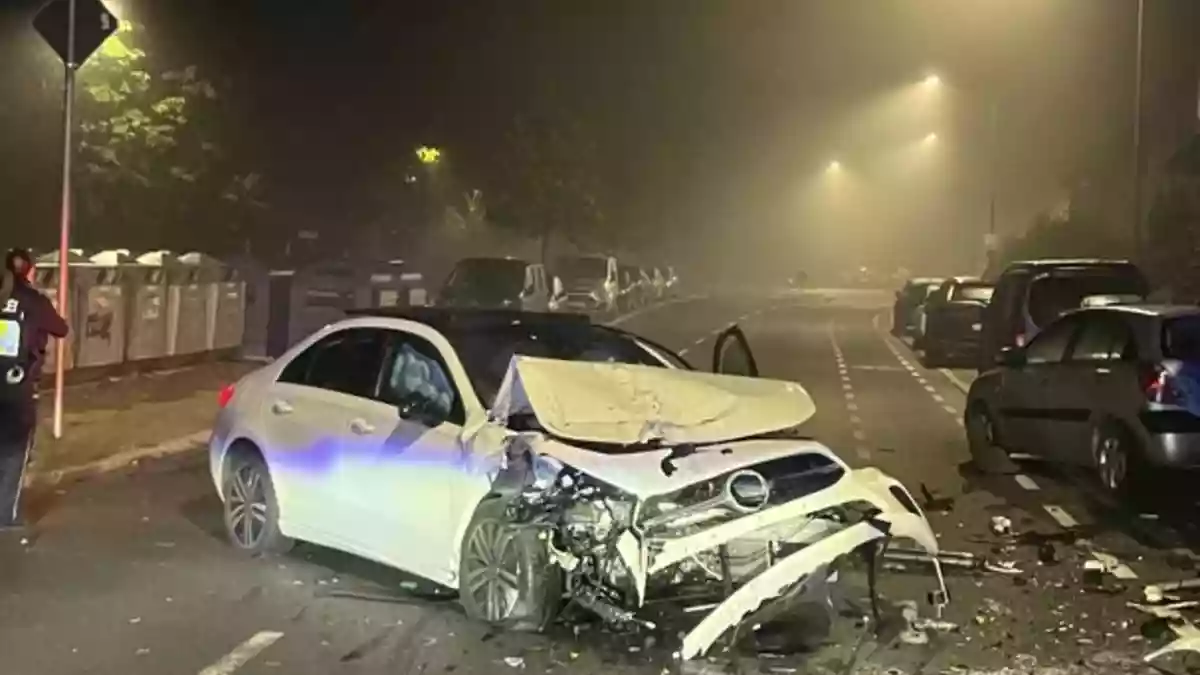 POL-BO: Schwerer Unfall auf der Wasserstraße - Autofahrer flüchtig - Bild: presseportal.de