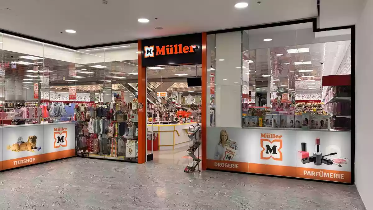 Müller in der MILLENNIUM City - Bild: Müller über pressetext.de