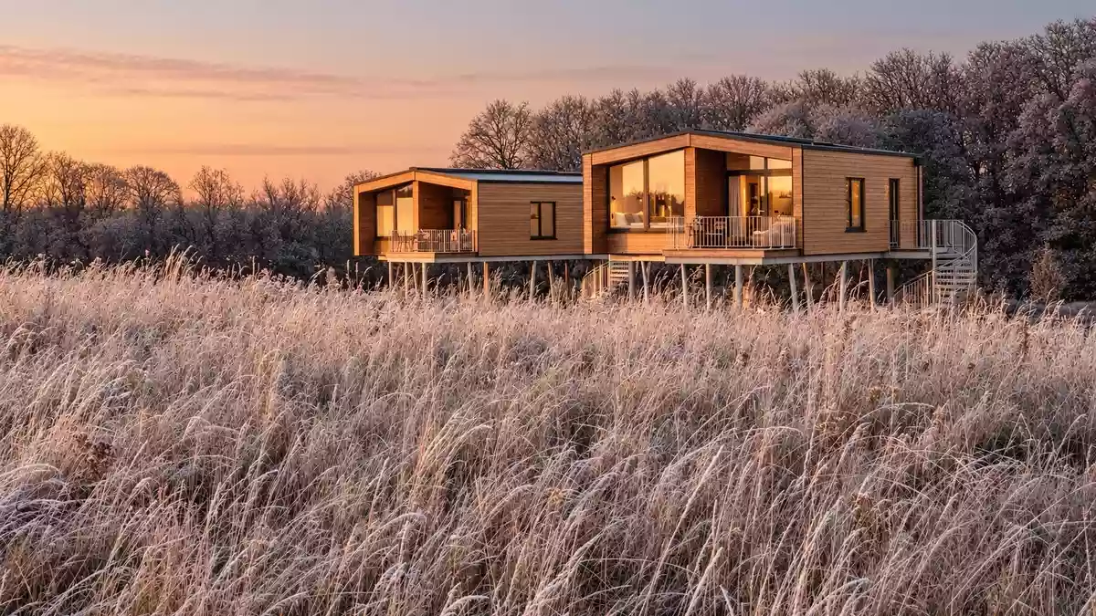 Strategiemeetings in der Natur: Ostsee Baumhaushotel erweitert Angebot für kleine Führungsteams an der Ostsee - Bild: presseportal.de