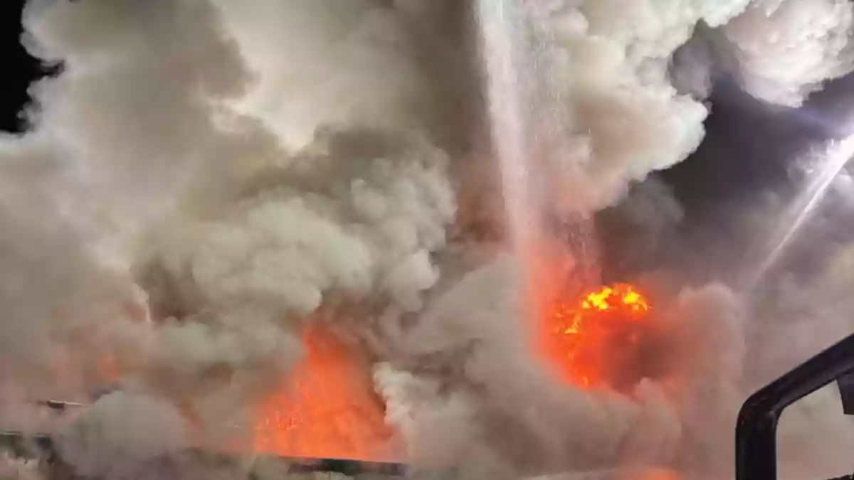 FW-DO: Brand in Kfz-Werkstatt in Dortmund-Lanstrop - Bild: presseportal.de