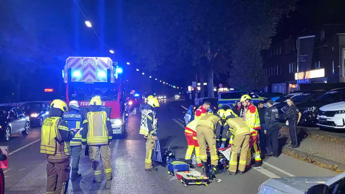 FW Datteln: Verkehrsunfall und Ölspur fordern Feuerwehr zeitgleich im Stadtgebiet - Bild: presseportal.de