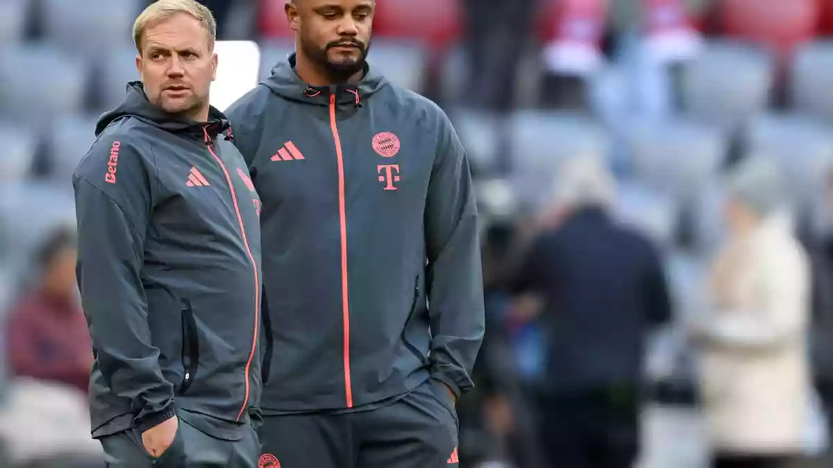 Der Chef (r) und sein Assistent.  - Bild: Sven Hoppe/dpa