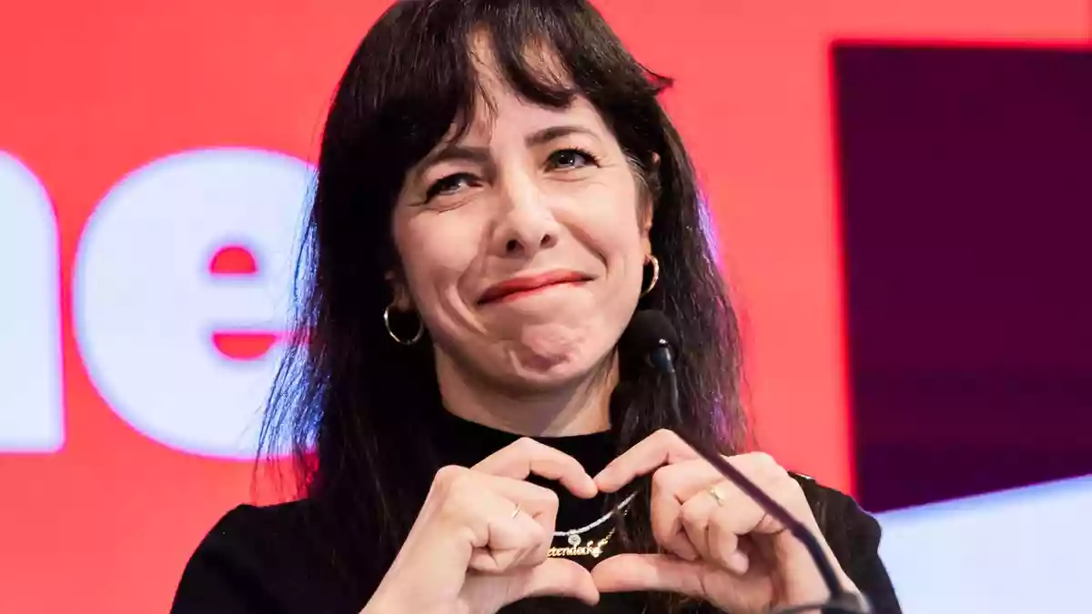 Die Berliner Linke-Politikerin Elif Eralp will Regierende Bürgermeisterin werden.  - Bild: Christoph Soeder/dpa
