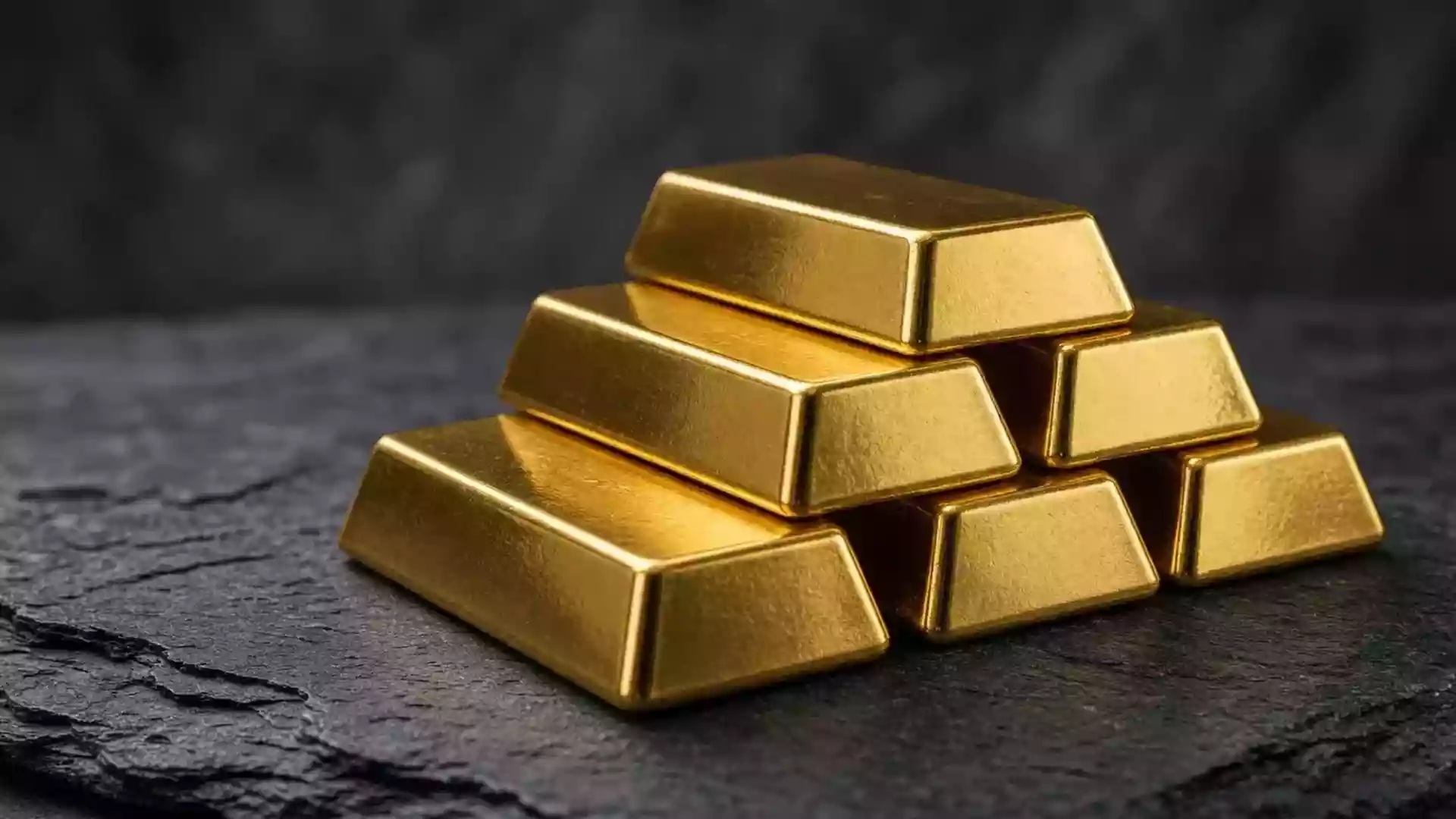 Gold's Worst Session in Weeks Exposes a Two-Sided Market: Inflation Fear on One Side, Chinese Buying