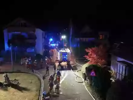 FW Bad SĂ€ckingen: Zimmerbrand in Wohnhaus in Wallbach - Gesamtalarm fĂŒr die Feuerwehr Bad SĂ€ckingen - Foto: presseportal.de