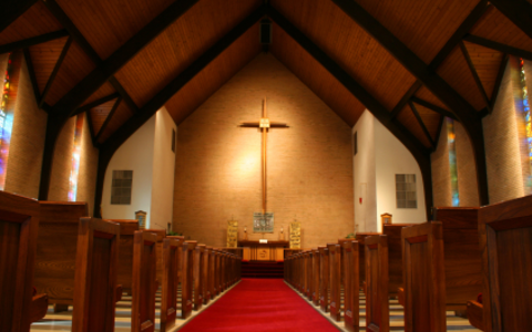 Kirche - Foto: iStockphoto.com / deviousrlm