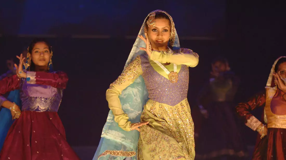 BHARATI - Bild: 