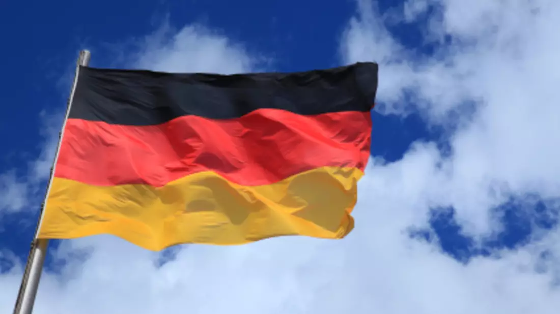 Flagge Deutschlands - Bild: iStockphoto.com / uschools