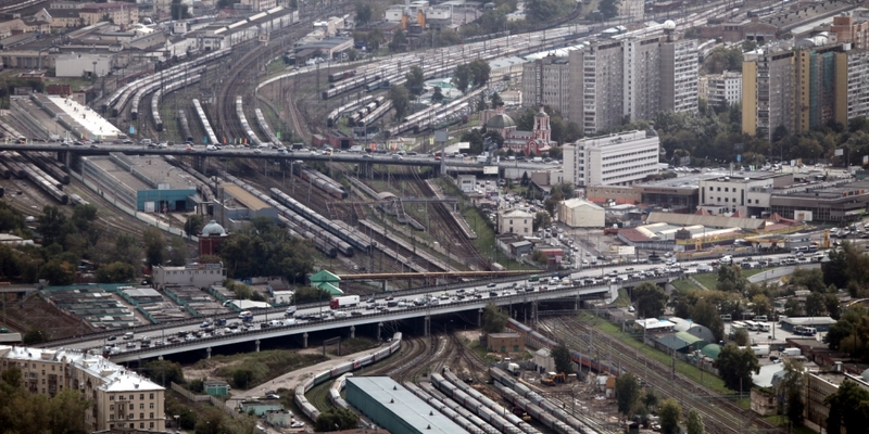 Straßenverkehr und Zugverkehr in Moskau (Russland) - Foto: über dts Nachrichtenagentur