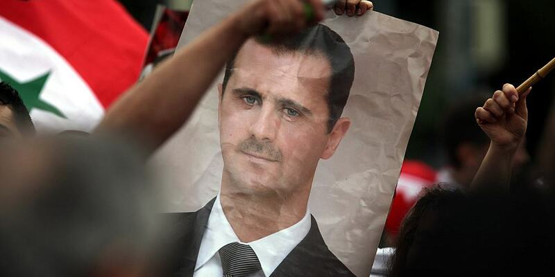 Bild von Baschar al-Assad auf einer Syrien-Demonstration (Archiv) - Foto: über dts Nachrichtenagentur