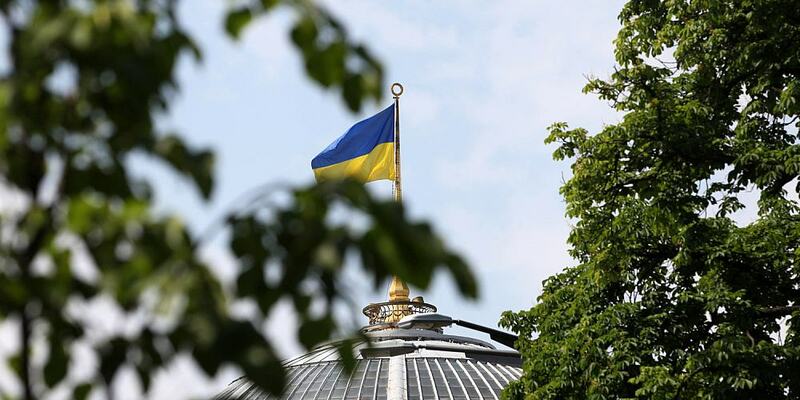 Ukrainische Flagge auf dem Parlament in Kiew (Archiv) - Foto: über dts Nachrichtenagentur